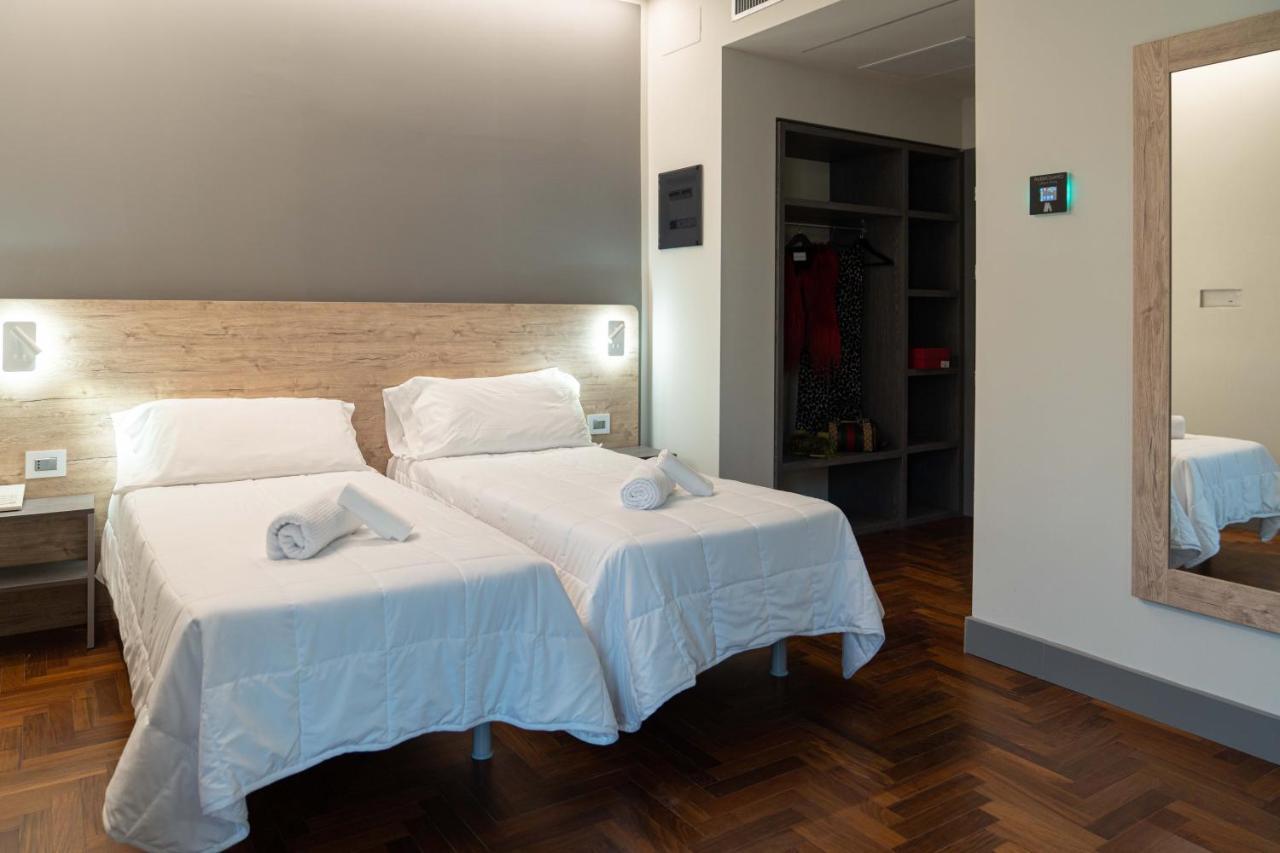 Hotel Ambrosiano Montecatini Terme Buitenkant foto